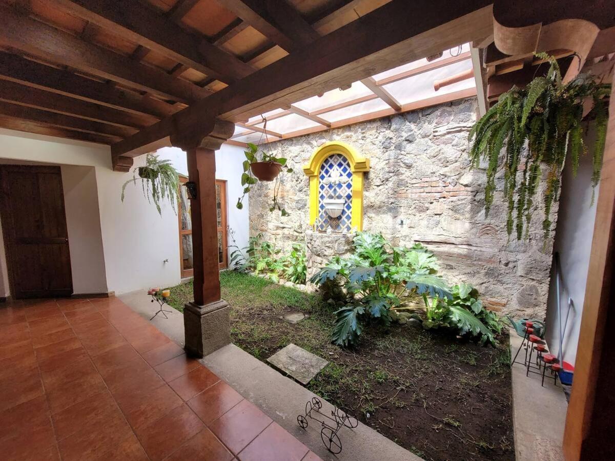 Amplia Casa Antigua Guatemala Con Pergola Y Jardin Villa Dış mekan fotoğraf
