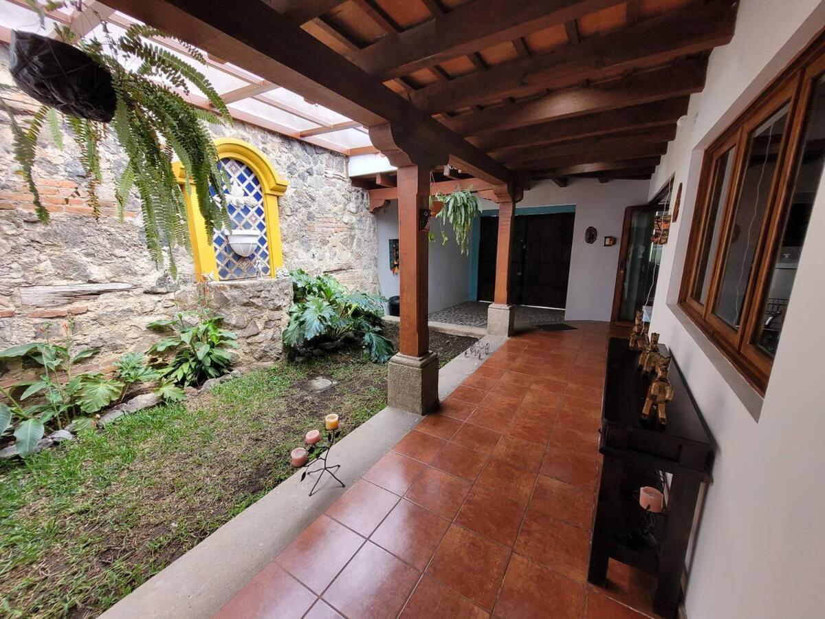 Amplia Casa Antigua Guatemala Con Pergola Y Jardin Villa Dış mekan fotoğraf