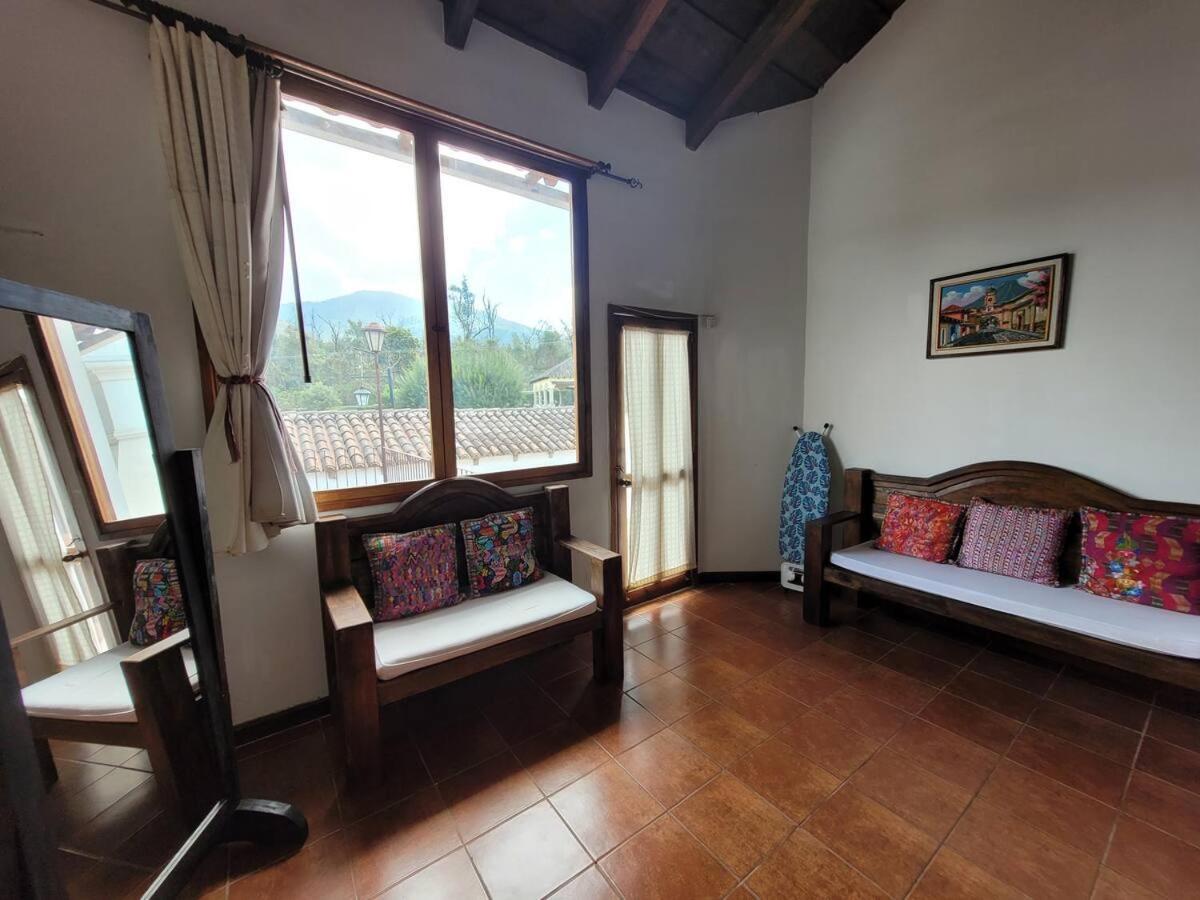 Amplia Casa Antigua Guatemala Con Pergola Y Jardin Villa Dış mekan fotoğraf