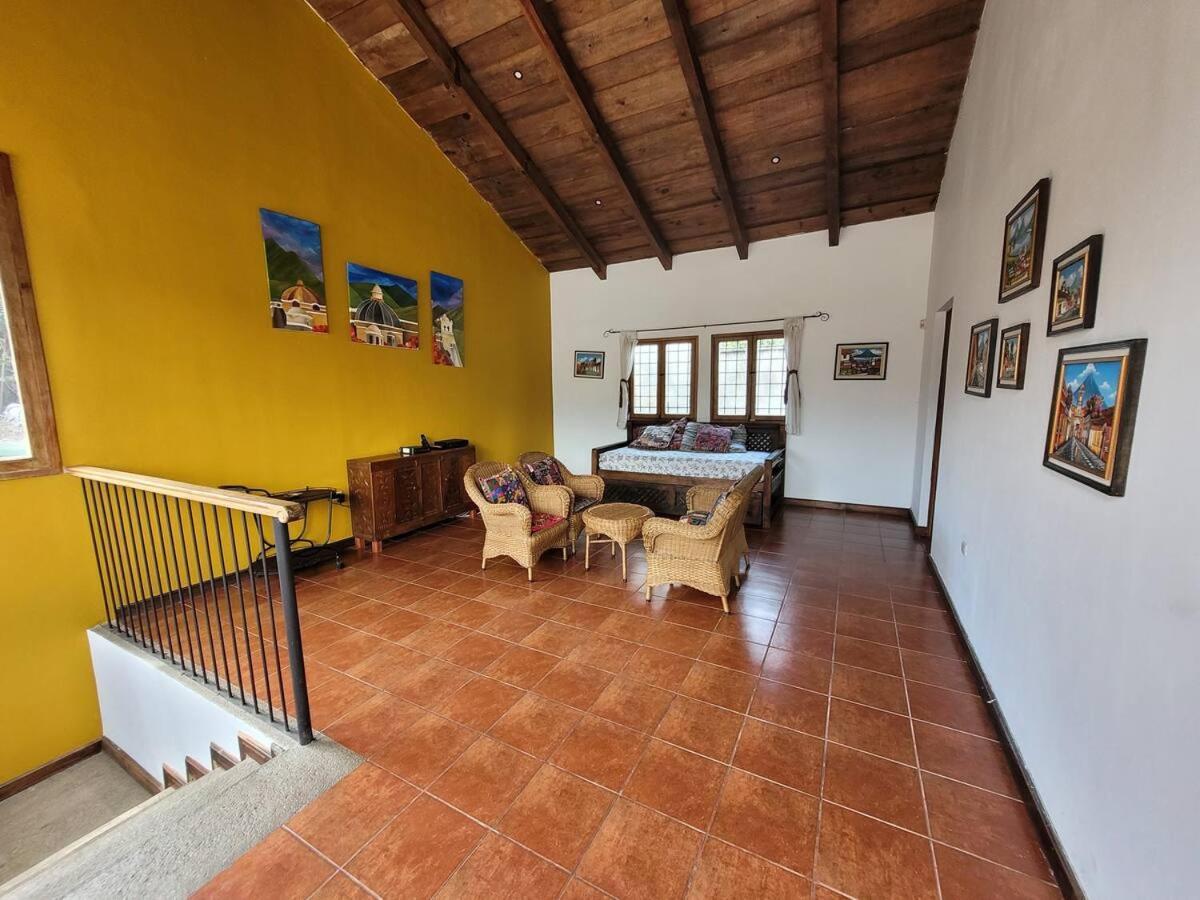 Amplia Casa Antigua Guatemala Con Pergola Y Jardin Villa Dış mekan fotoğraf